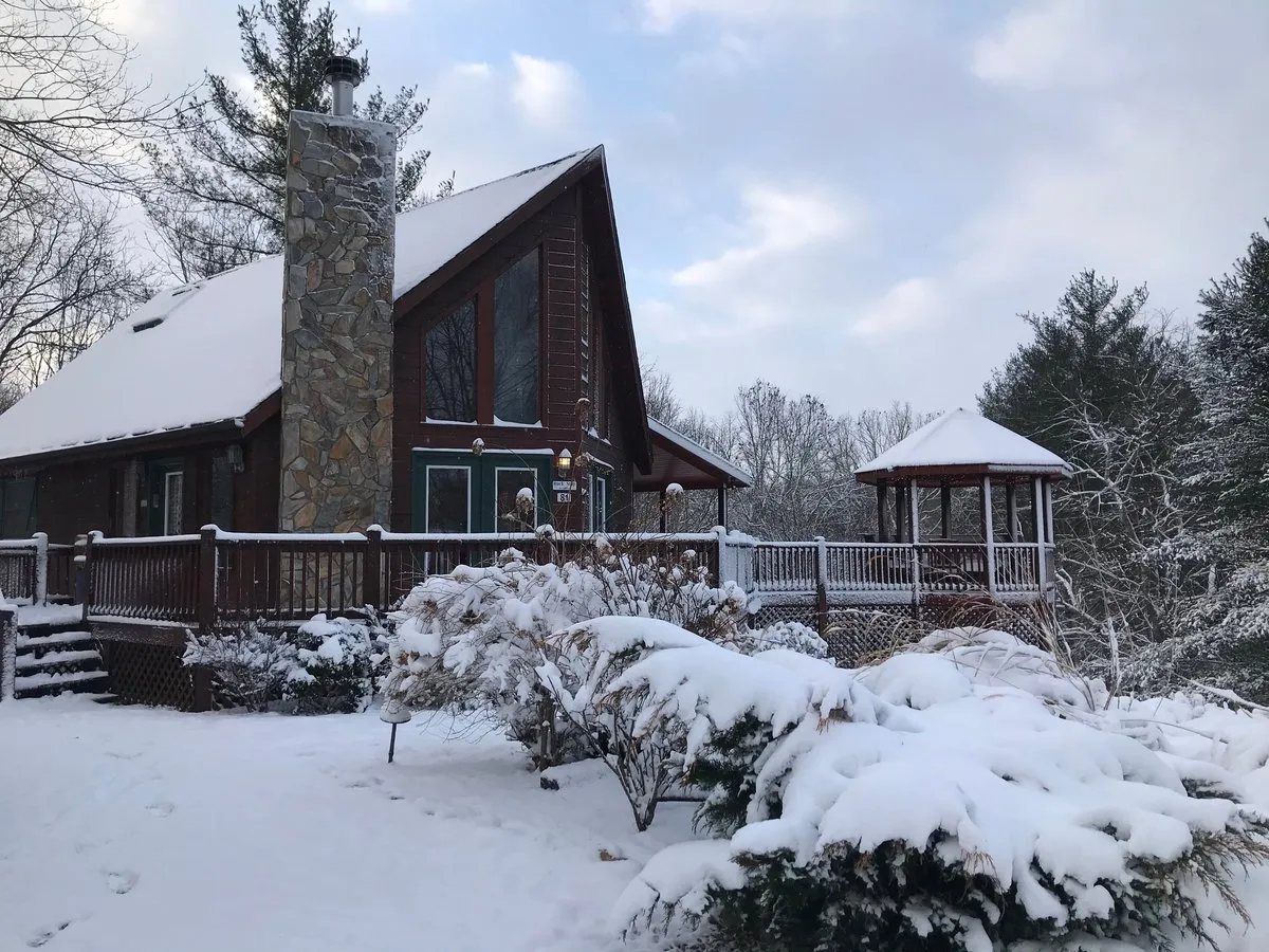 Lazy Deer Cabin and its wraparound deck