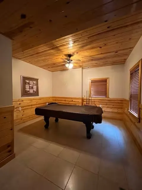 Pool table in the cabin game room